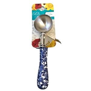 The Pioneer Woman Heritage Floral Stainless Steel Trigger Ice Cream Scoop Gift
